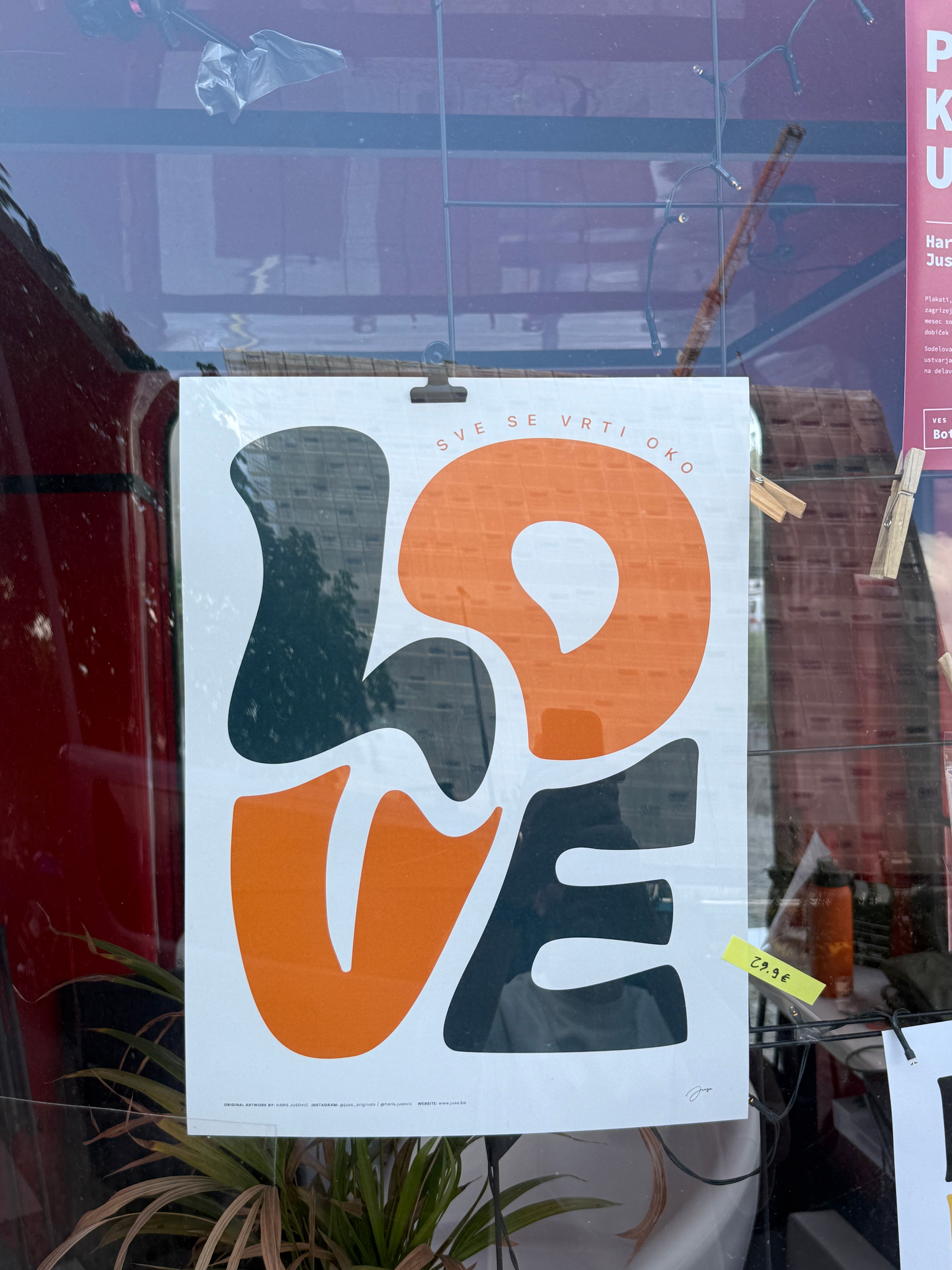 Poster – Sve se vrti oko Love